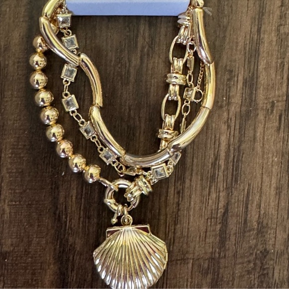 Anthropologie Gold Bracelet Set with Shell Charm - Picture 9 of 11